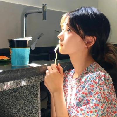 窗户上的阴影